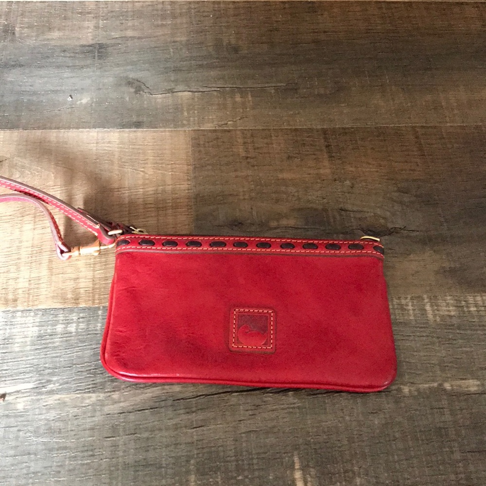 Wristlet/small clutch